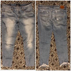 Lucky Brand Women’s Jeans with chewed hem